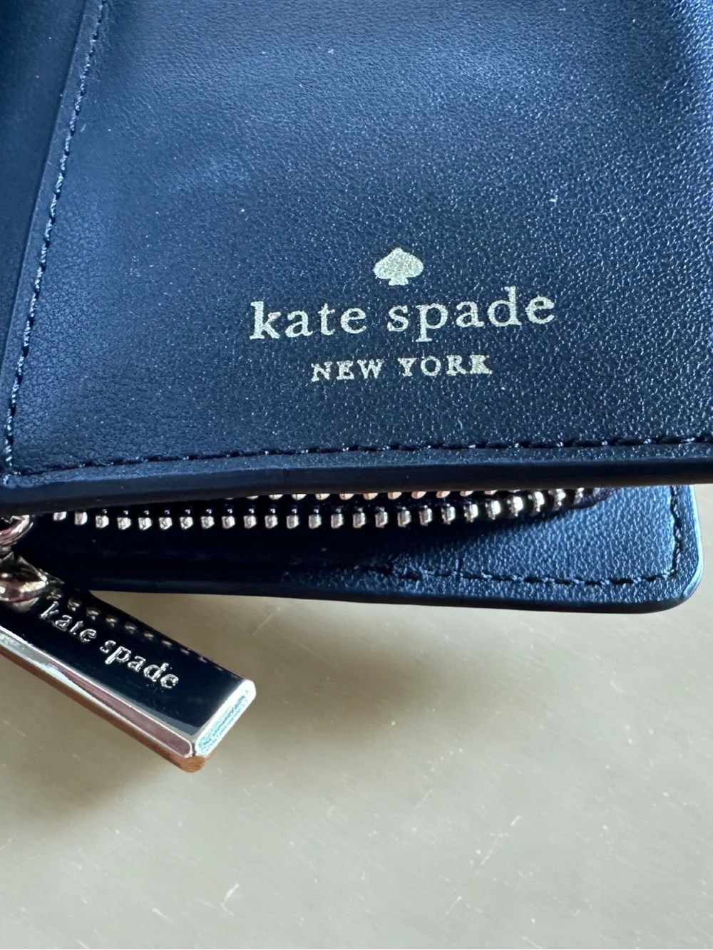 Kate Spade Staci Colorblock Medium Compact Bifold Wallet warm beige/black - Picture 6 of 13